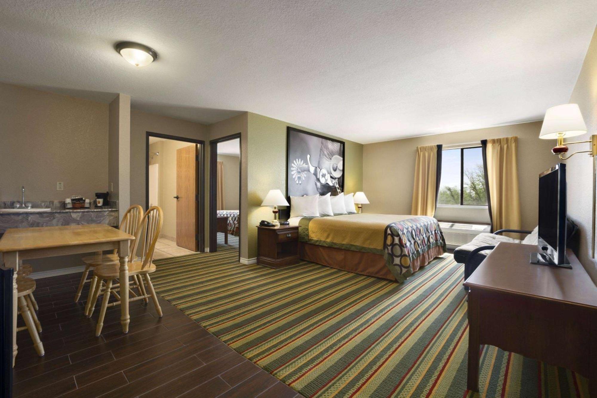 Motel Super 8 By Wyndham 3*