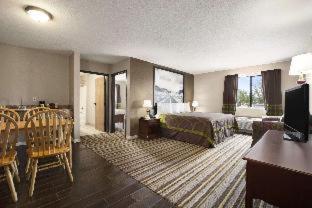 Super 8 By Wyndham Motel Childress
