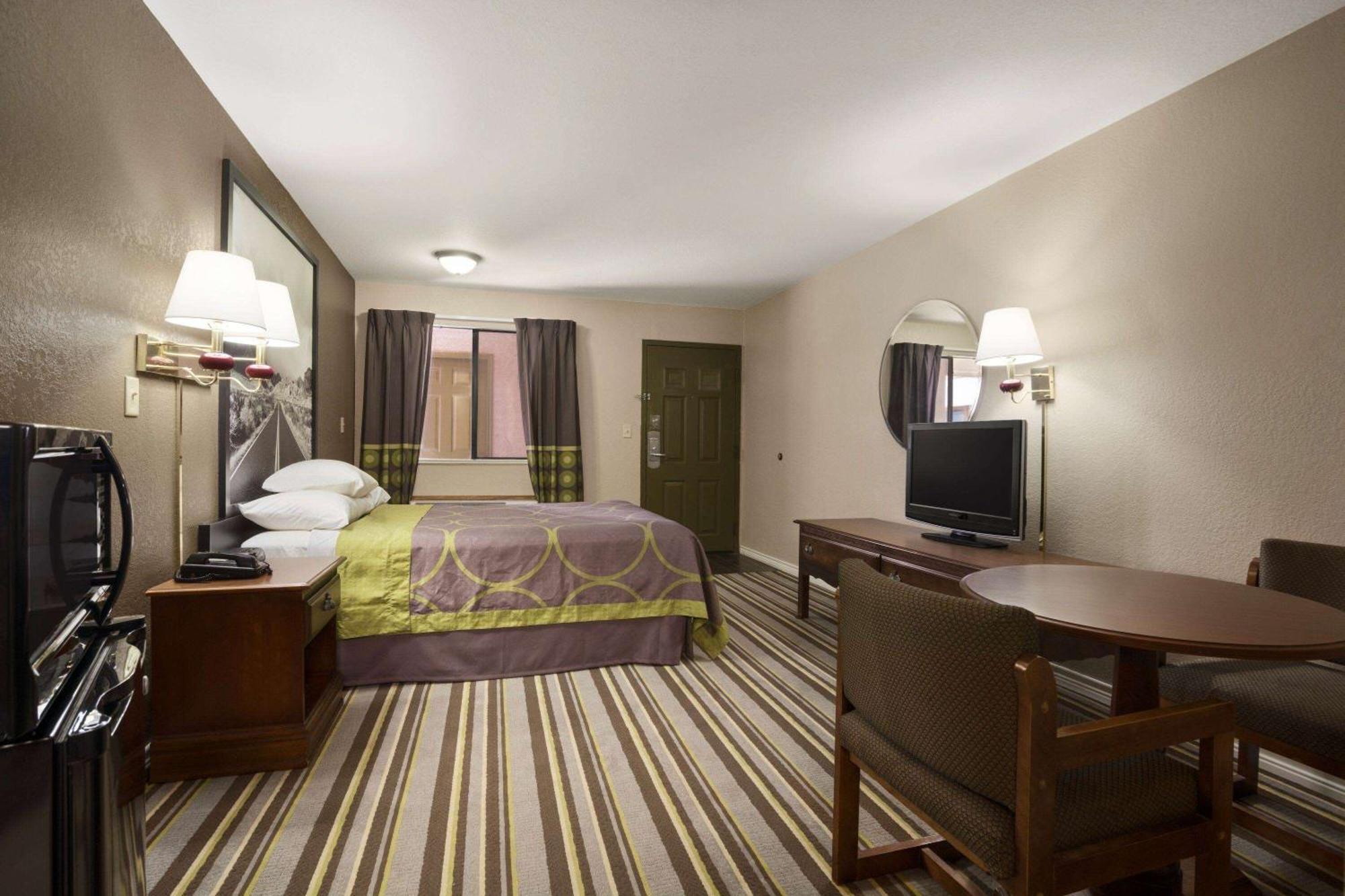 Motel Super 8 By Wyndham