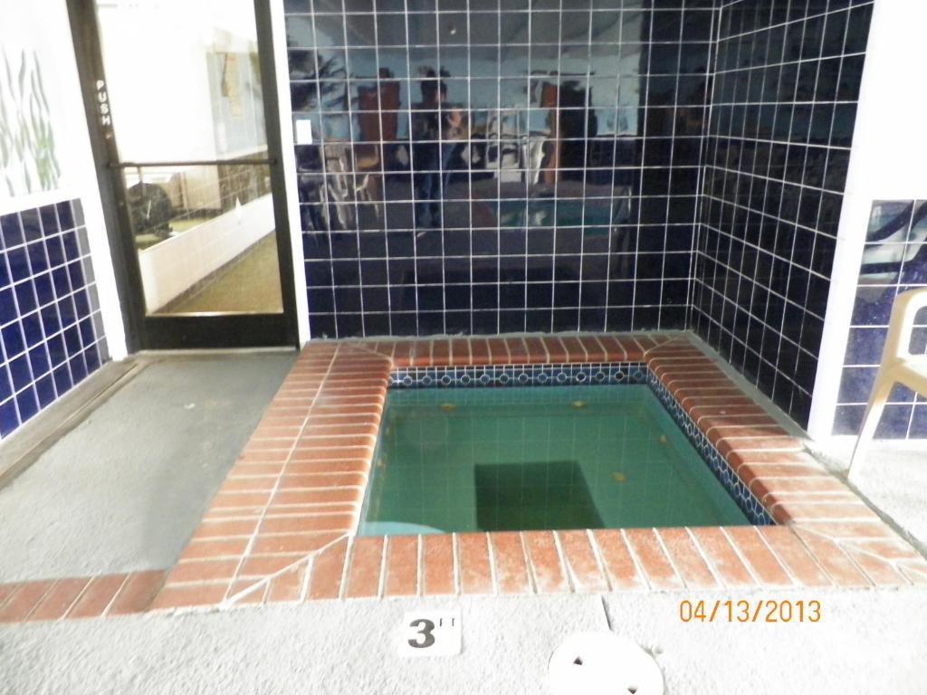 Super 8 By Wyndham Motel 3*
